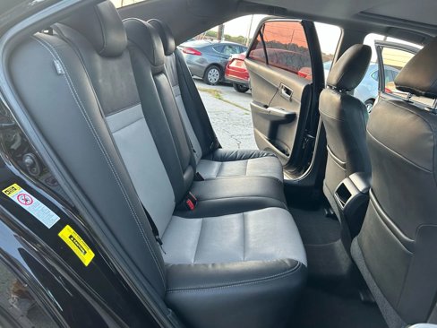 Used 2012 Toyota Camry SE image 17
