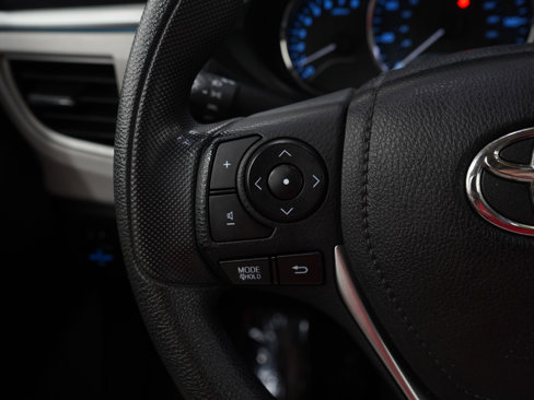 Used 2016 Toyota Corolla LE image 23
