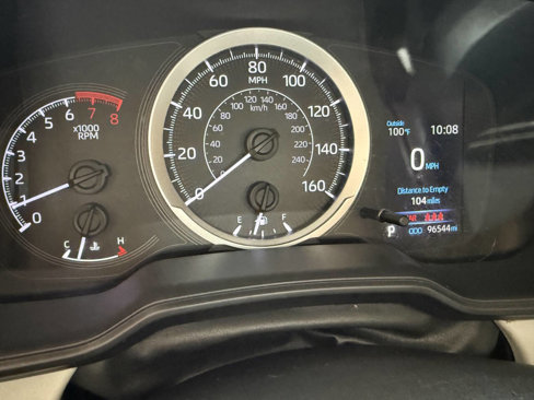 Used 2021 Toyota Corolla LE image 13