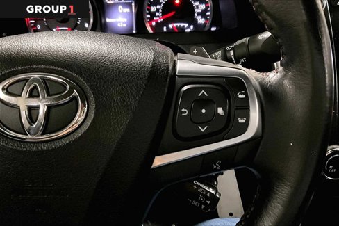 Used 2017 Toyota Camry SE image 24