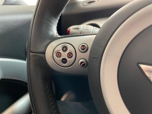 Used 2006 MINI Cooper Hardtop image 16