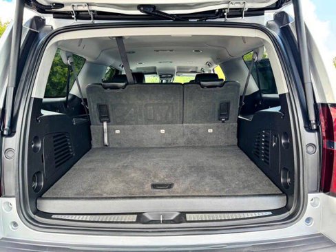 Used 2019 Chevrolet Suburban LT image 17