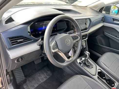 Used 2024 Volkswagen Taos SE image 17