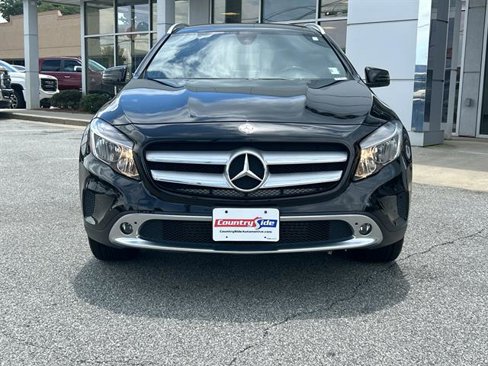 Used 2017 Mercedes-Benz GLA 250 4MATIC image 2