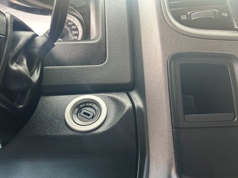 Used 2016 RAM 2500 Tradesman w/ Chrome Appearance Group image 19