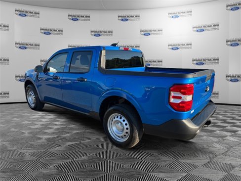 New 2025 Ford Maverick XL image 3