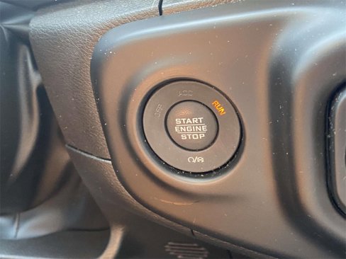 Used 2022 Jeep Wrangler Sport S image 26