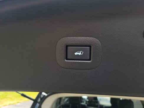 Used 2023 INFINITI QX80 Luxe image 9