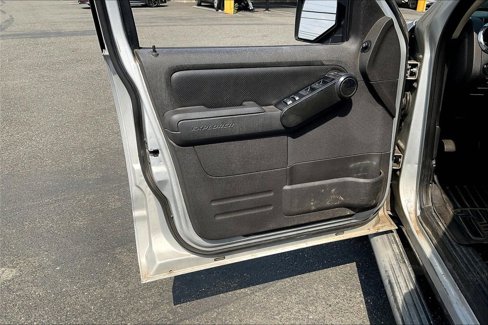 Used 2010 Ford Explorer XLT image 17