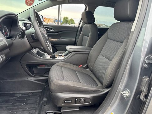 Used 2021 GMC Acadia SLE w/ Driver Convenience Package image 17
