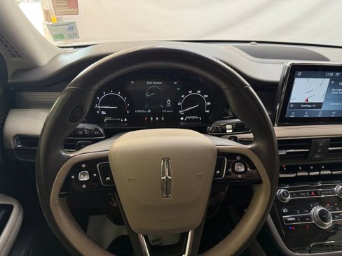 Used 2020 Lincoln Corsair FWD w/ Convenience Package image 10