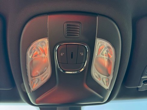 New 2025 Jeep Compass Limited image 25