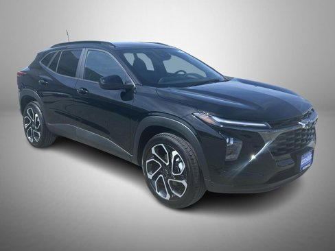 New 2025 Chevrolet Trax RS w/ Driver Confidence Package image 3