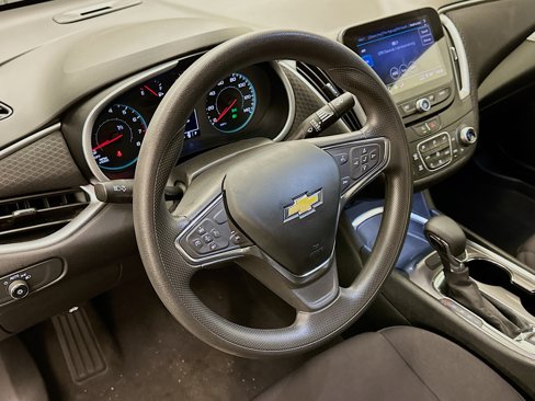 Used 2023 Chevrolet Malibu LT image 18