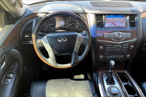 Used 2016 INFINITI QX80 Limited image 5