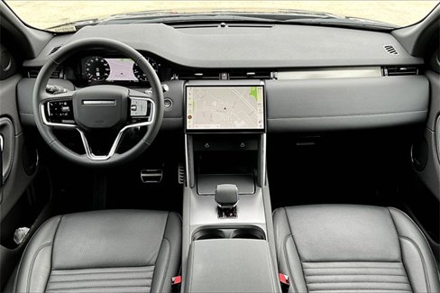 Used 2025 Land Rover Discovery Sport Dynamic SE image 16