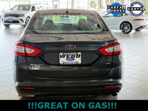 Used 2015 Ford Fusion SE image 7