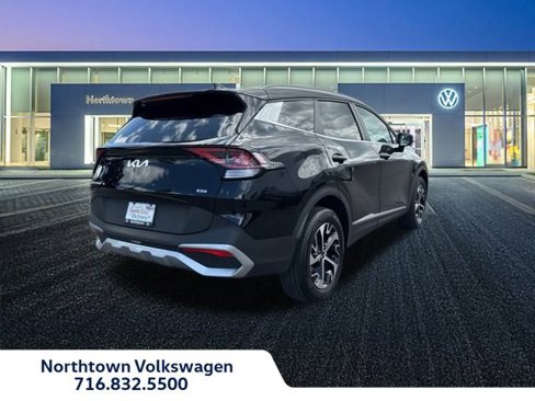 Used 2023 Kia Sportage EX image 3