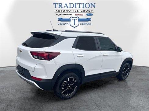 Used 2023 Chevrolet TrailBlazer LT w/ Convenience Package image 5