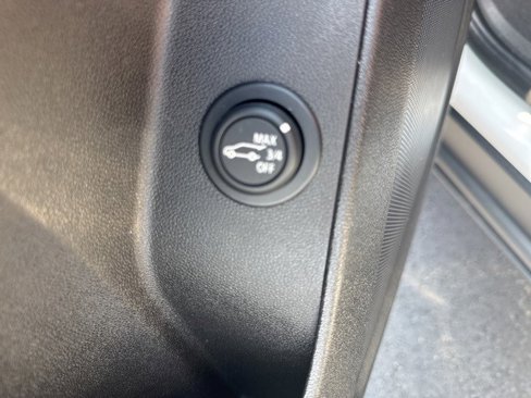 Certified 2022 Chevrolet Equinox RS image 25