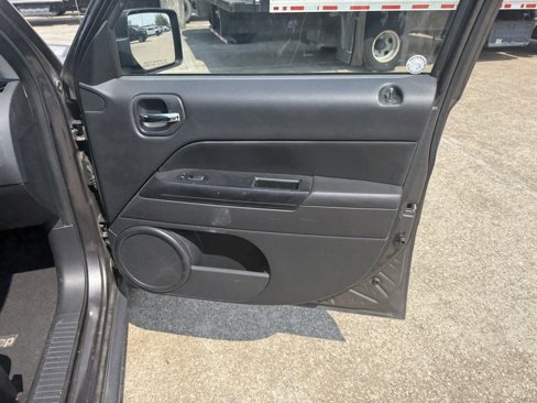 Used 2017 Jeep Patriot Latitude image 20
