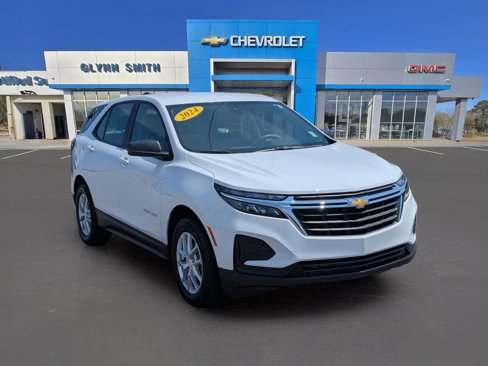 Certified 2024 Chevrolet Equinox LS w/ Driver Confidence II Package image 3