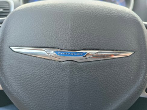 Used 2017 Chrysler 300 C w/ Safetytec Plus Group image 39