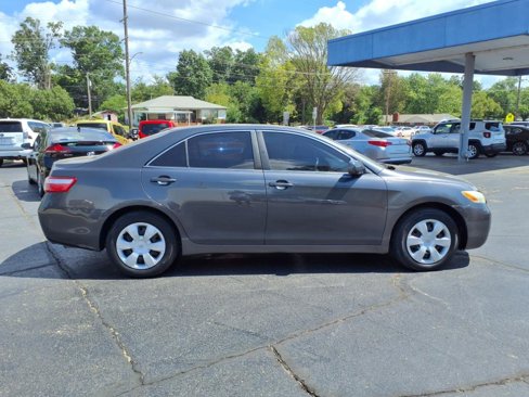 Used 2007 Toyota Camry LE image 2