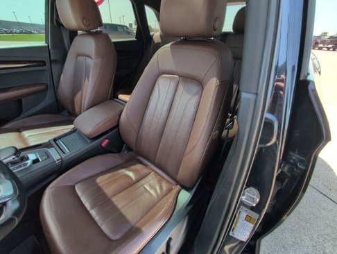 Used 2020 Audi Q5 2.0T Premium image 18