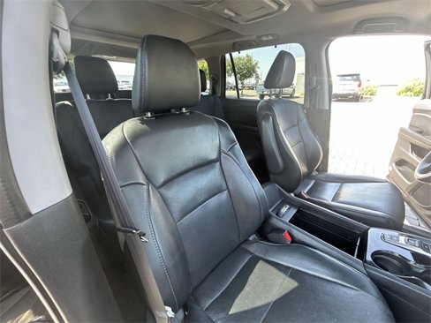 Used 2016 Honda Pilot Touring image 43