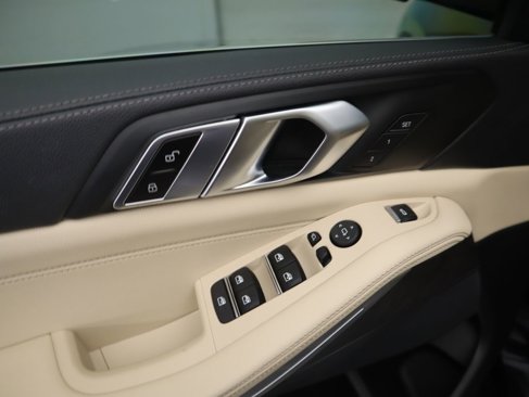 Used 2022 BMW X5 sDrive40i w/ Premium Package image 24