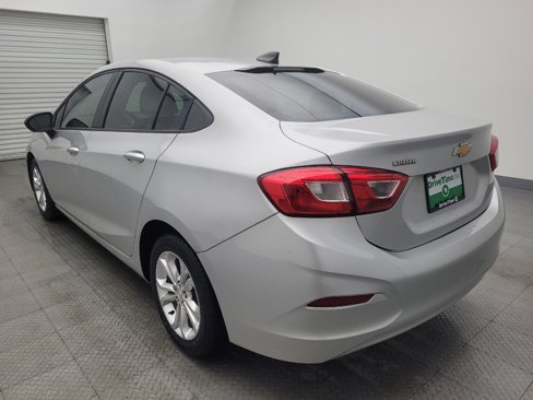 Used 2019 Chevrolet Cruze LS w/ LS Convenience Package image 5