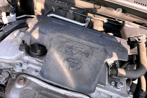 Used 2018 Toyota RAV4 SE image 32