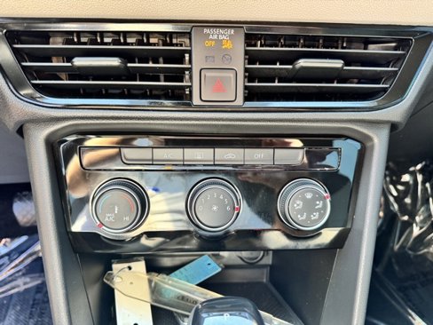 Certified 2024 Volkswagen Taos S image 20