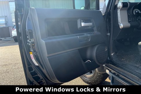 Used 2008 Toyota FJ Cruiser 4WD image 24