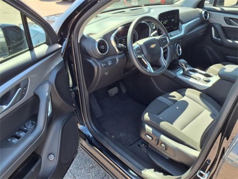 Used 2024 Chevrolet Blazer LT image 10