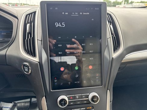 Used 2022 Ford Edge SEL image 18