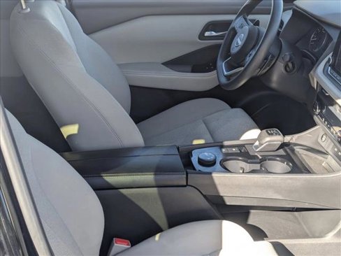 Used 2024 Nissan Rogue SV image 19