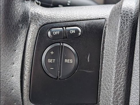 Used 2010 Ford F250 XLT image 11