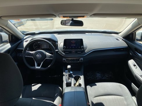 Used 2022 Nissan Altima 2.5 SV image 10