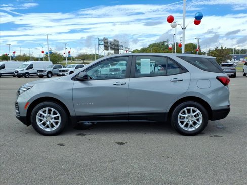 Used 2023 Chevrolet Equinox LS w/ Driver Confidence II Package image 2