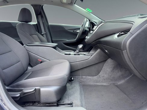 Used 2023 Chevrolet Malibu LT w/ Driver Confidence Package image 21