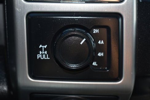 Used 2018 Ford F150 Platinum w/ Equipment Group 701A Luxury image 21