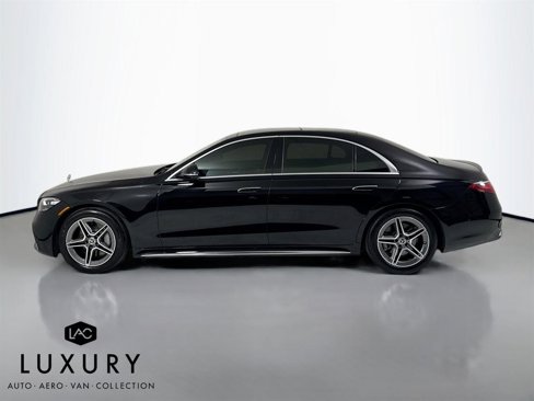 Used 2022 Mercedes-Benz S 500 4MATIC w/ AMG Line Package image 7