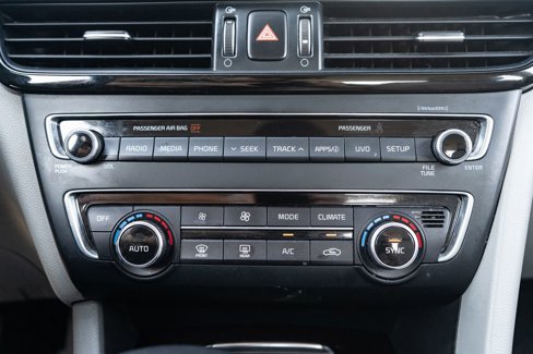Used 2018 Kia Optima EX image 27