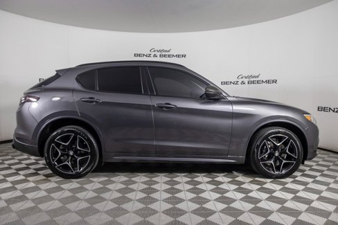 Used 2020 Alfa Romeo Stelvio Ti Sport image 11