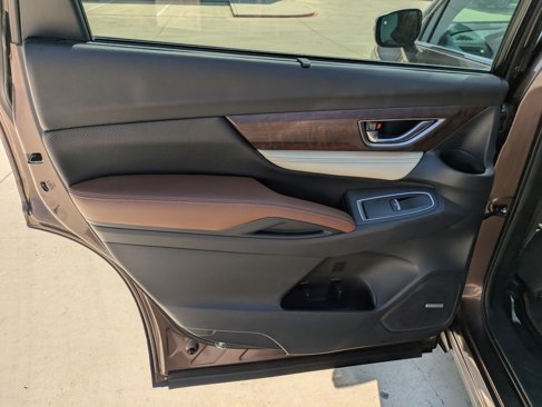 Used 2019 Subaru Ascent Touring w/ Popular Package #3 image 16