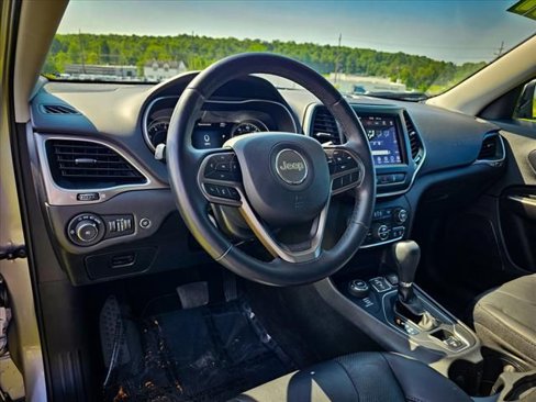 Certified 2021 Jeep Cherokee Latitude Lux w/ Comfort/Convenience Group image 14