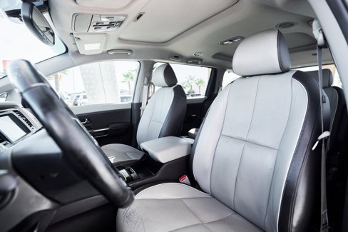 Used 2016 Kia Sedona SX Limited image 3