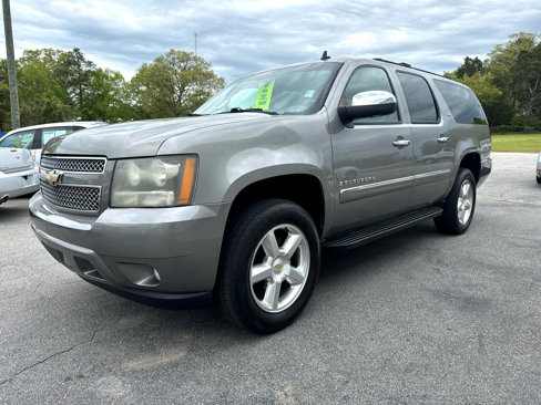 Used 2009 Chevrolet Suburban LTZ image 7